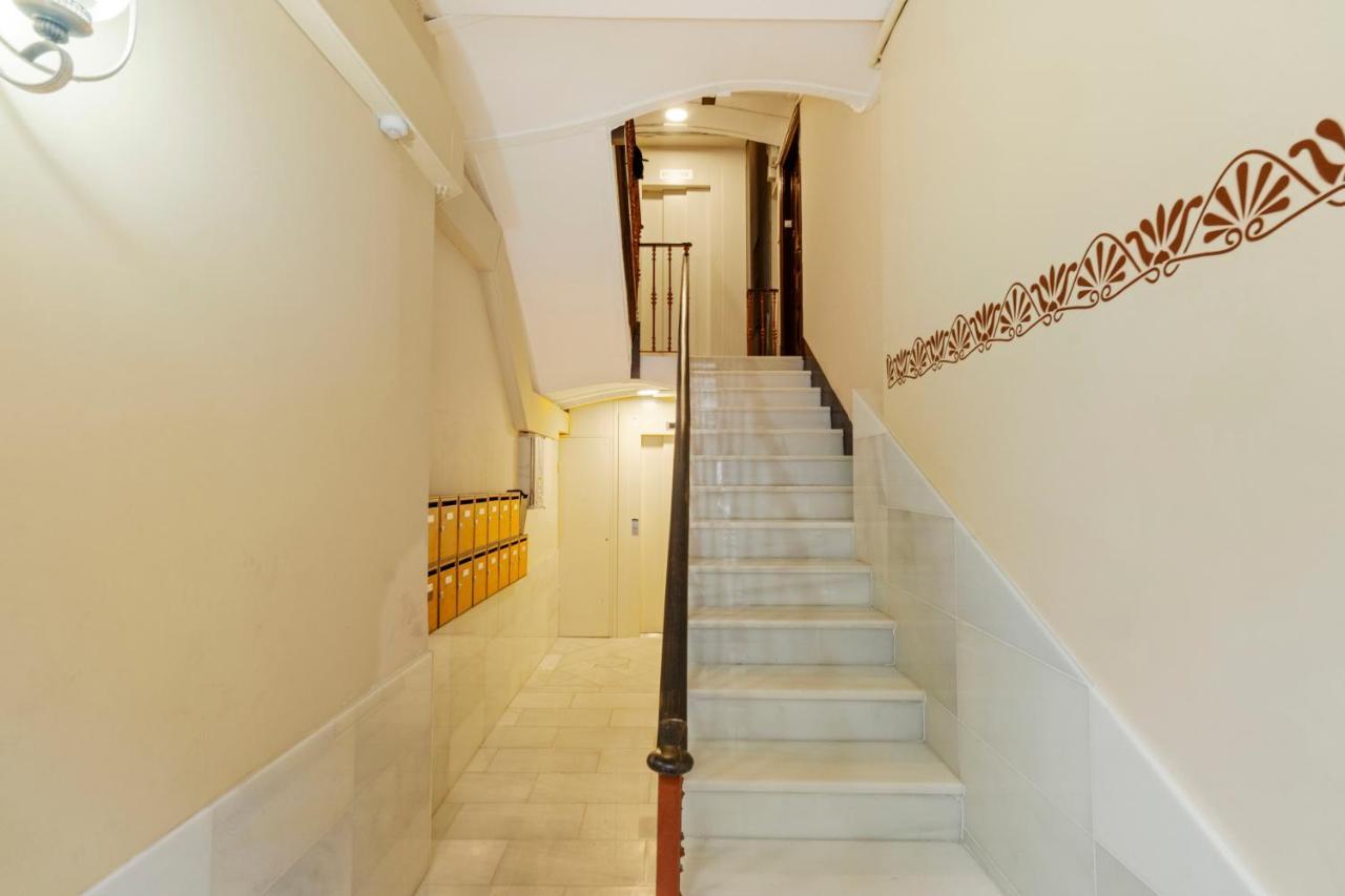 Flateli Fabra Apartment Barcelona Exterior foto